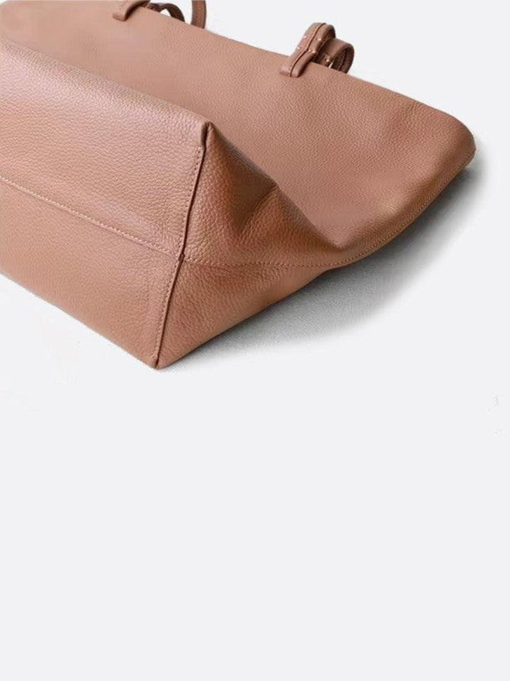 Leather tote bag with zipper