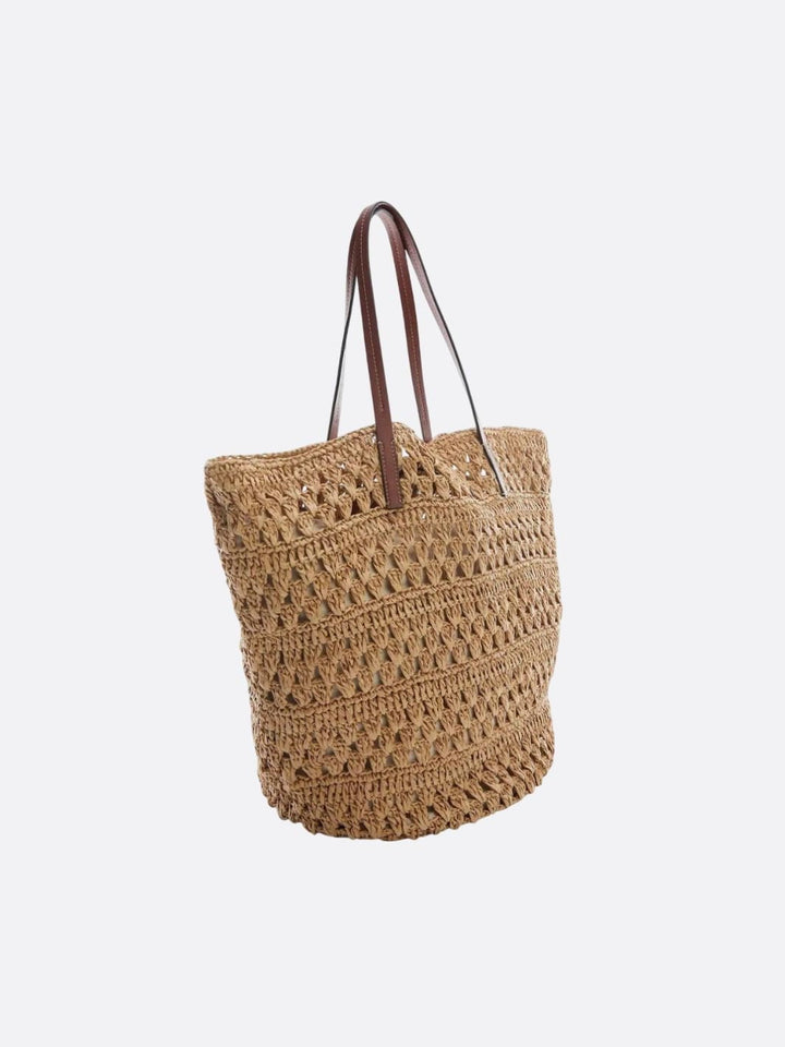 Straw bag with leather handle